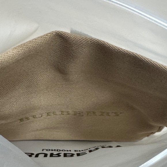 Burberry Beige Check Card Holder with Brown Trim and Red Stripe - Picture 4 of 5